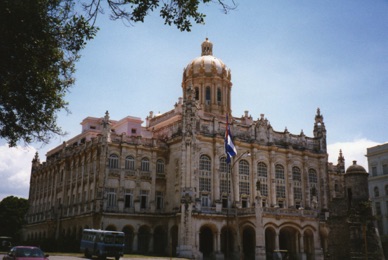 L'ancien palais présidentiel devenu Musée de la Révolution